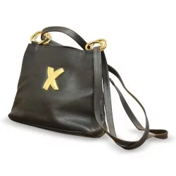 \"Paloma Picasso\" bag in black leather.
